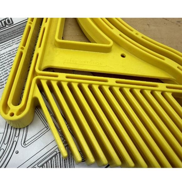 Miter-It FeatherBoard with 3/4" & 5/8" Miter Bars for Table Saw - New - Picture 4 of 6